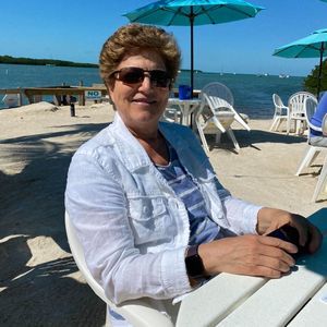 Meet your Posher, Carin